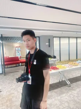 活动现场，镜头也是表达的开始。
